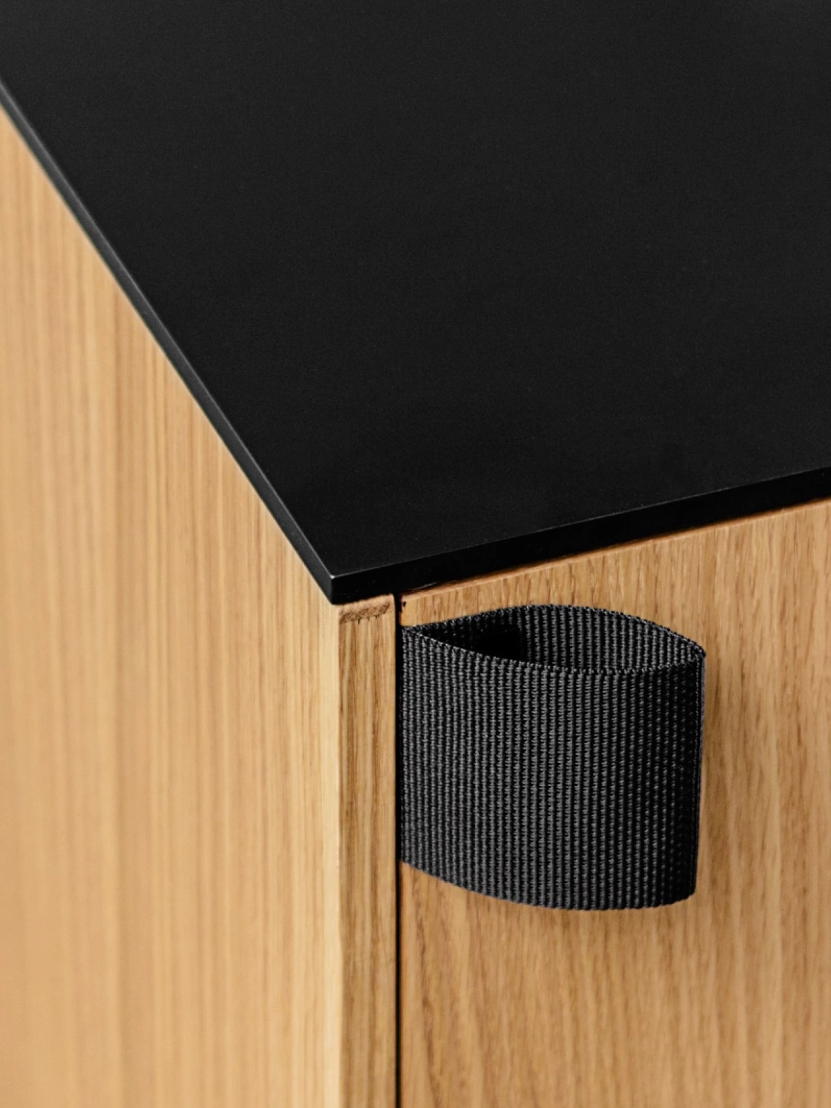 Reform Warm Oak – Eichenfront mit Griffmulde – Eiche natur geölt