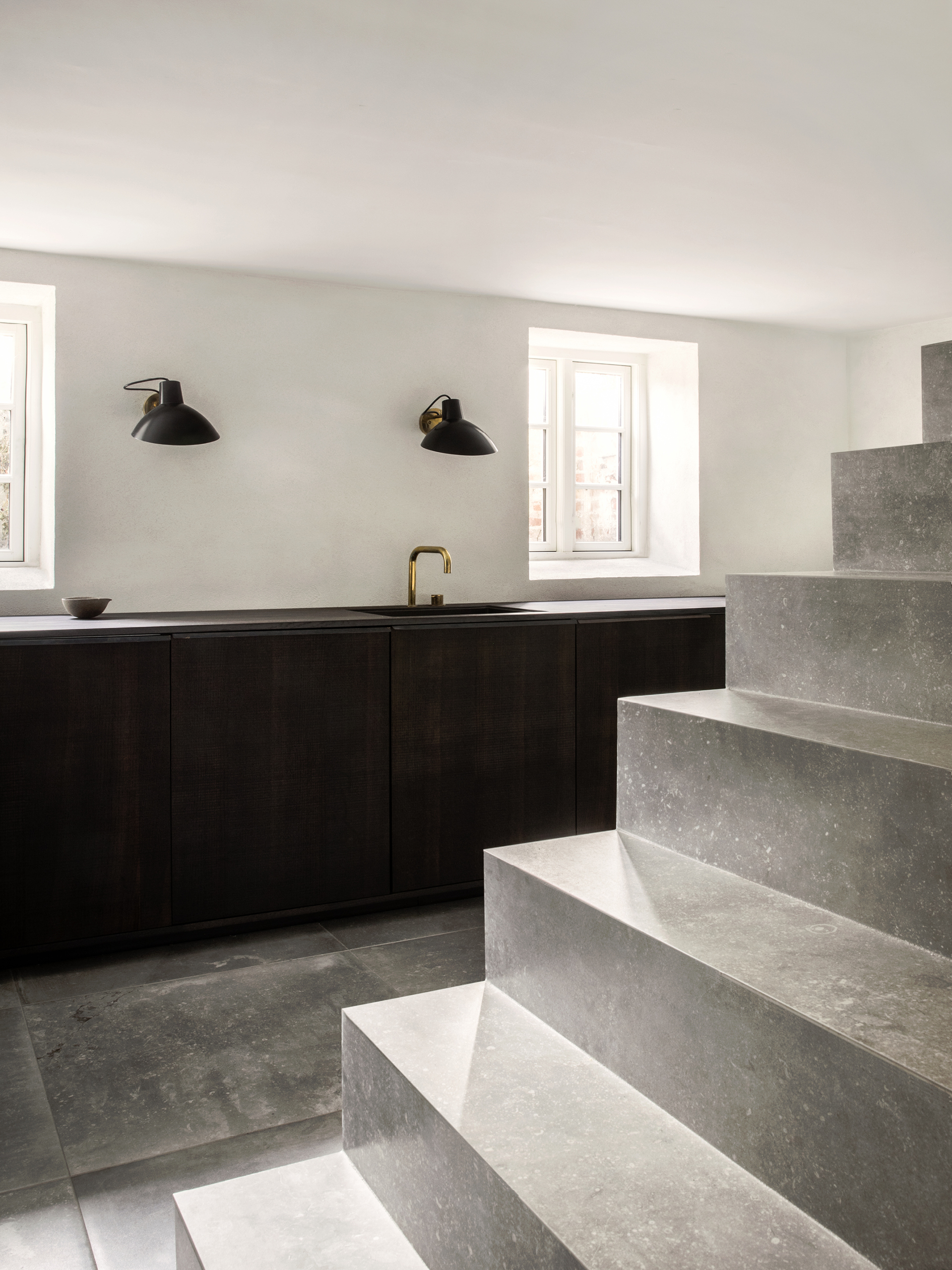 SURFACE kitchen in smoked oak