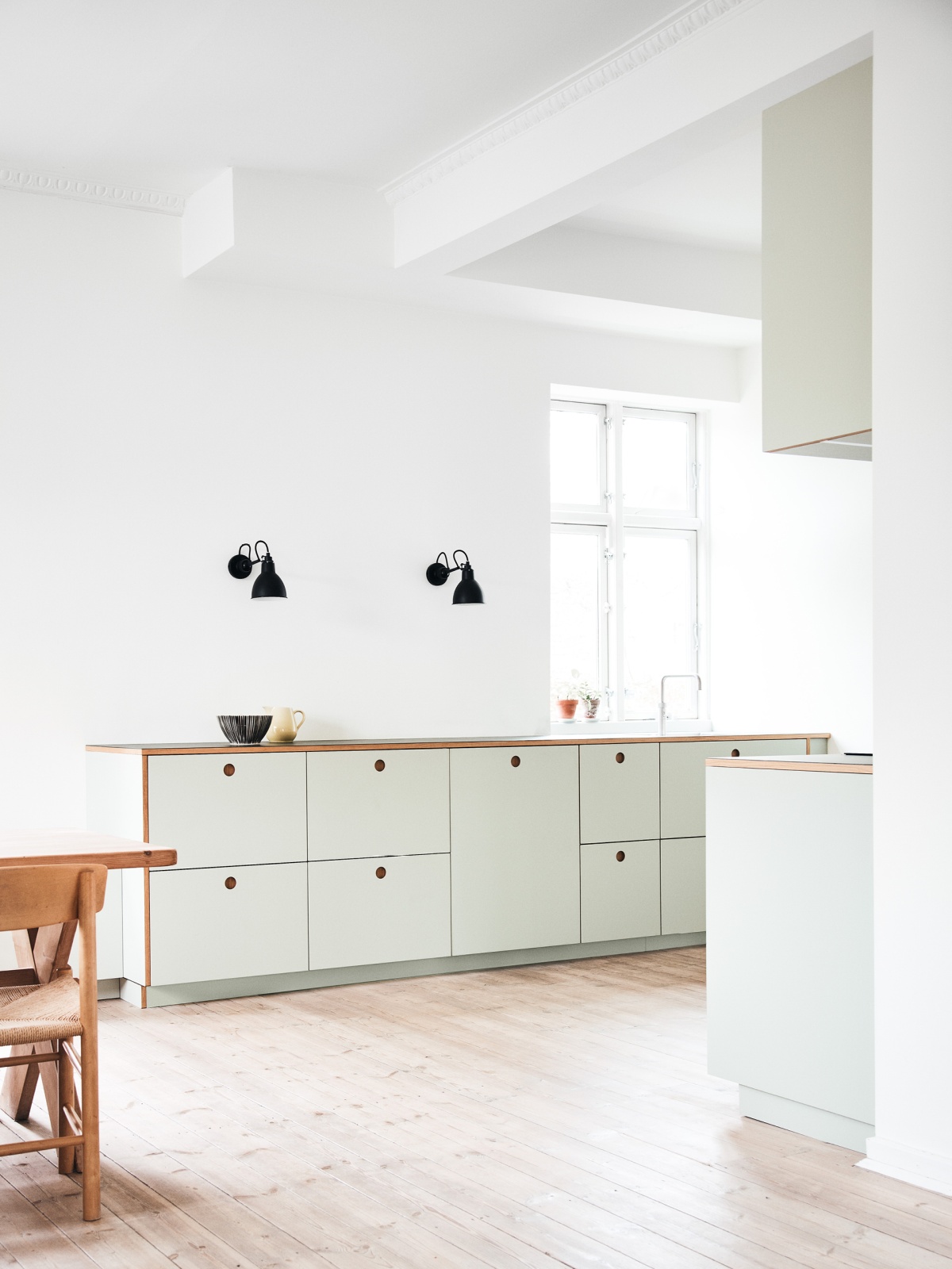 BASIS linoleum kitchen with green cabinet doors | Reform