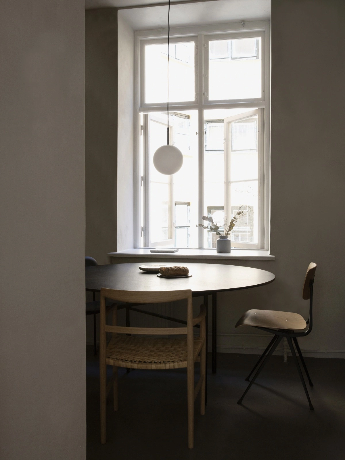 Cuisine en chêne dans Norm Architects Studio
