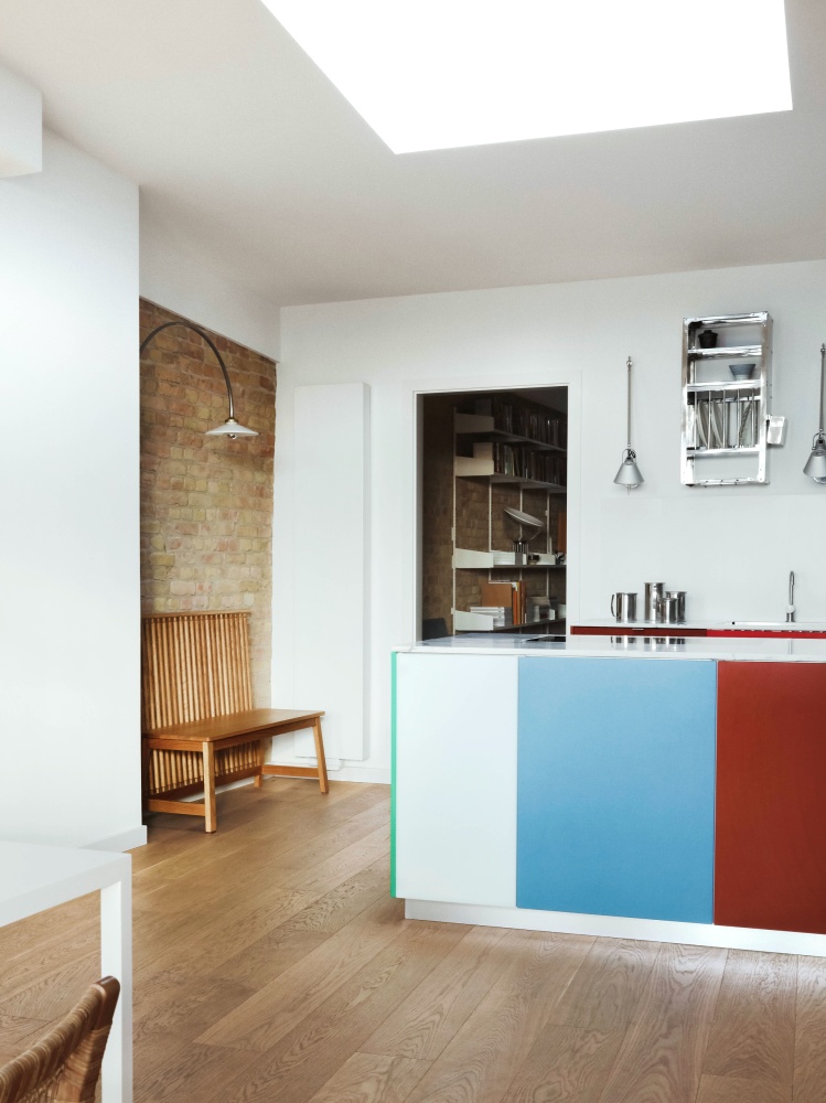 MATCH kitchen with mixed colour fronts