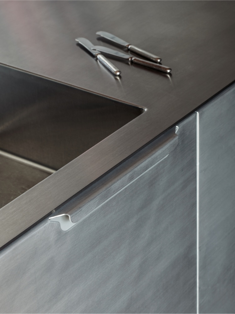 Stainless steel countertop