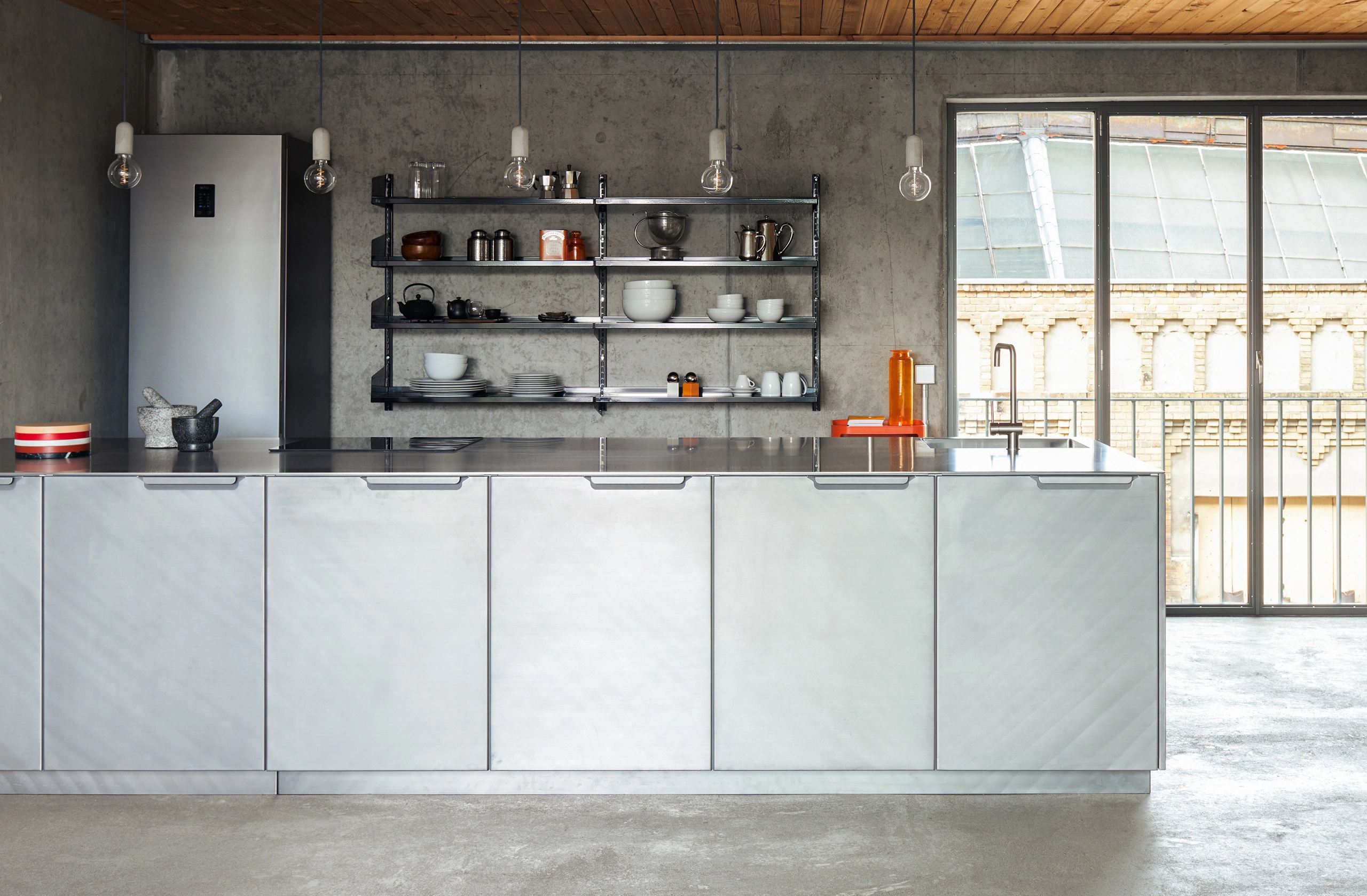 Kitchen doors in stainless steel