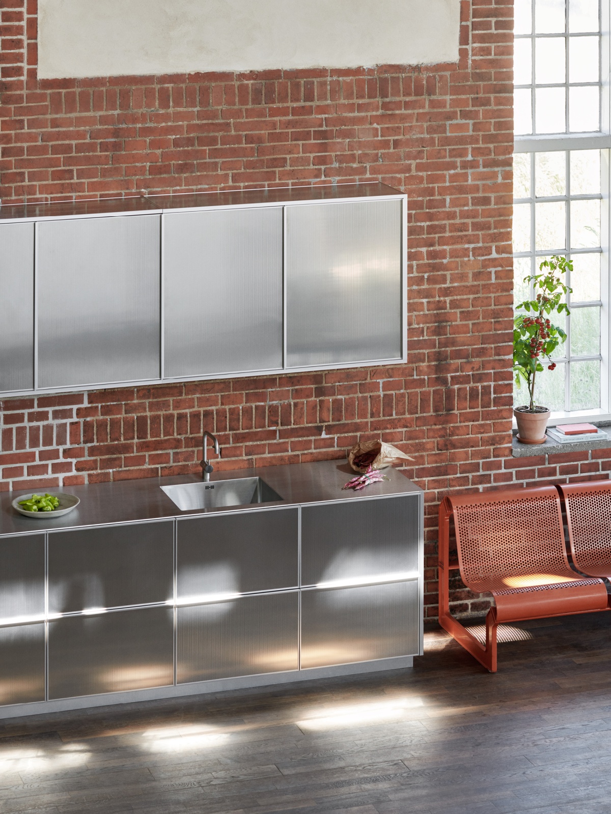 Armoires hautes et basses en métal