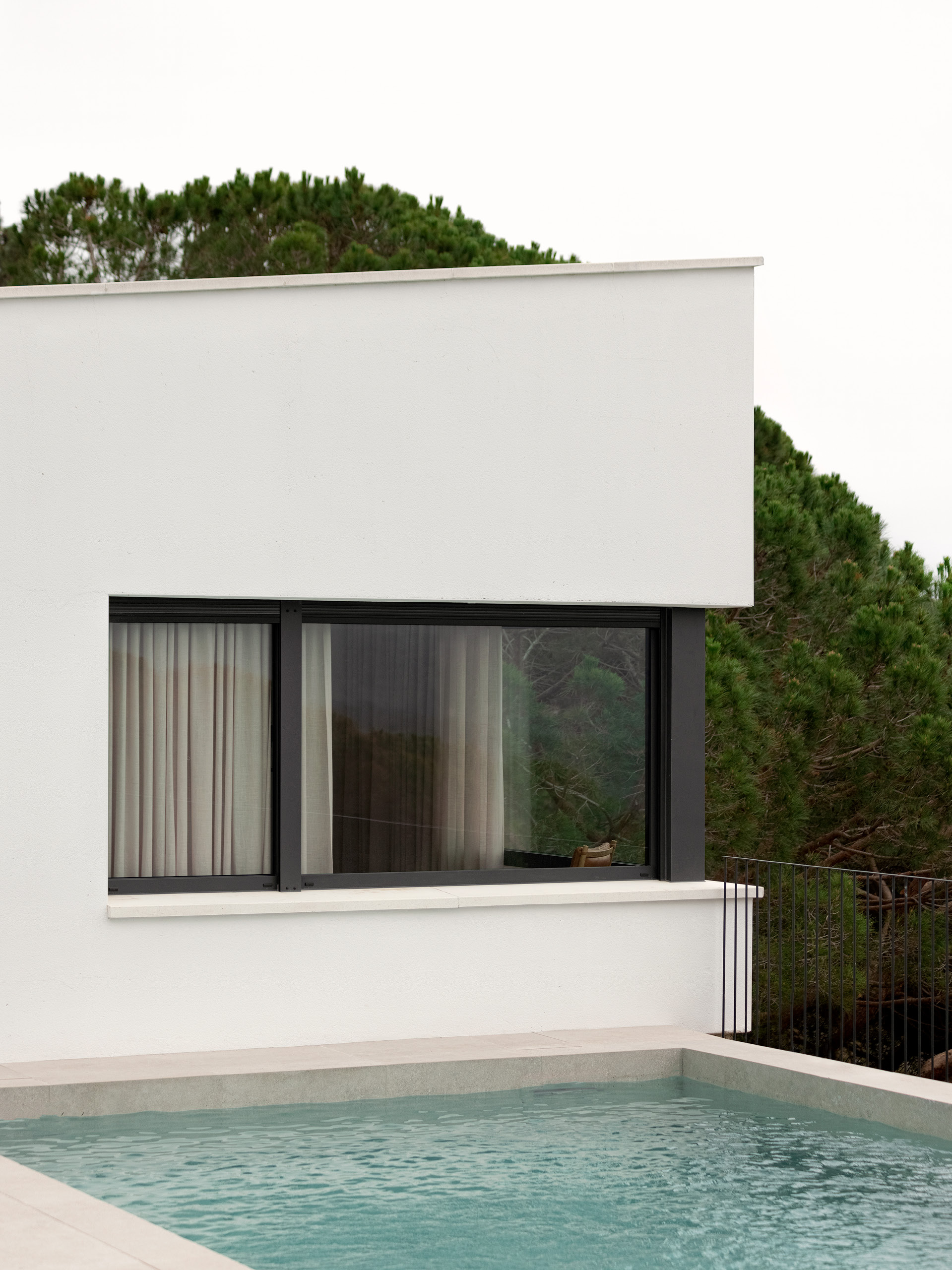 A Minimalist Kitchen That Blends Into A Mediterranean Hillside Reform   Profile Cabrils Hillside Home 5 