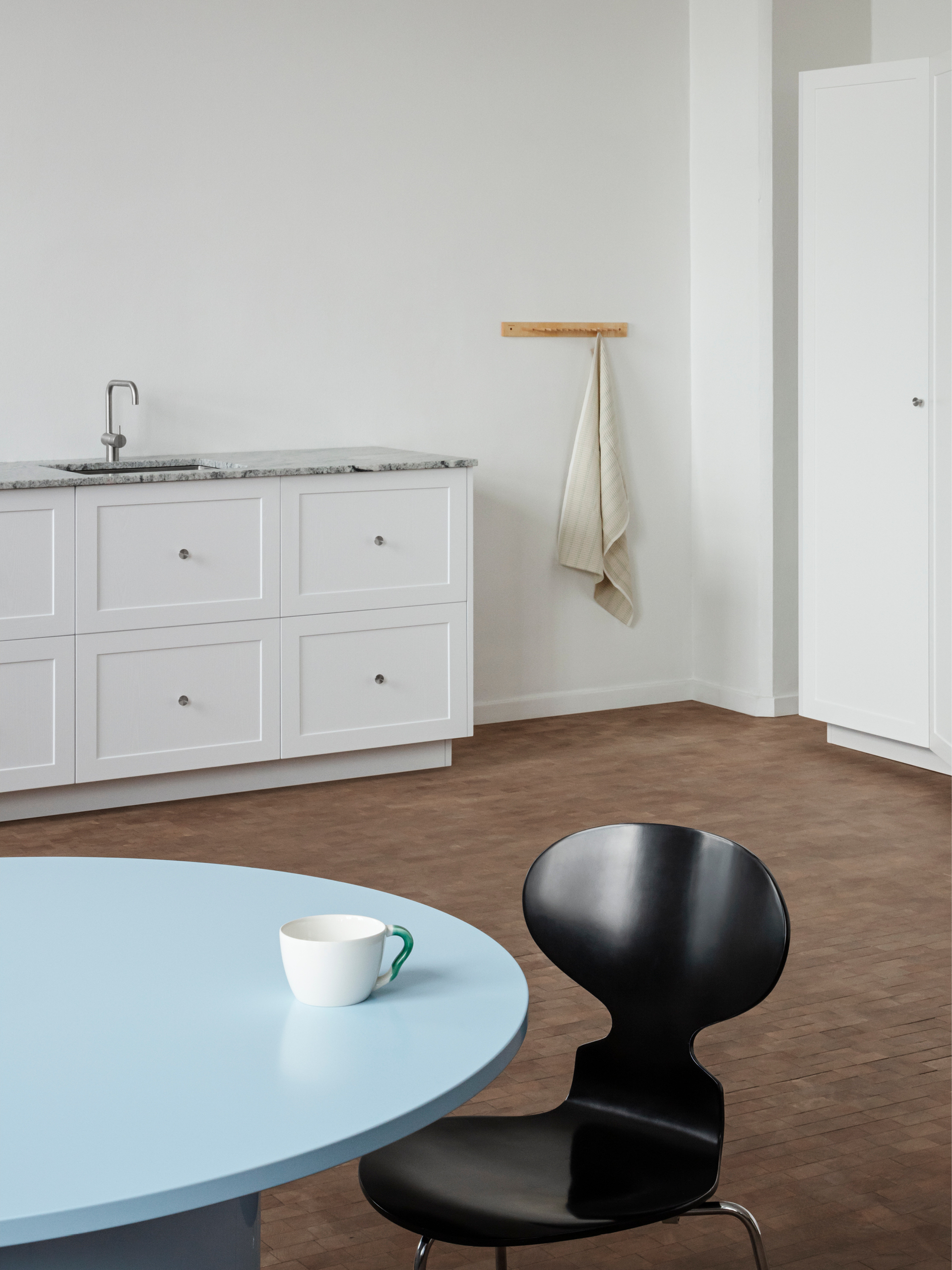 Viscont White