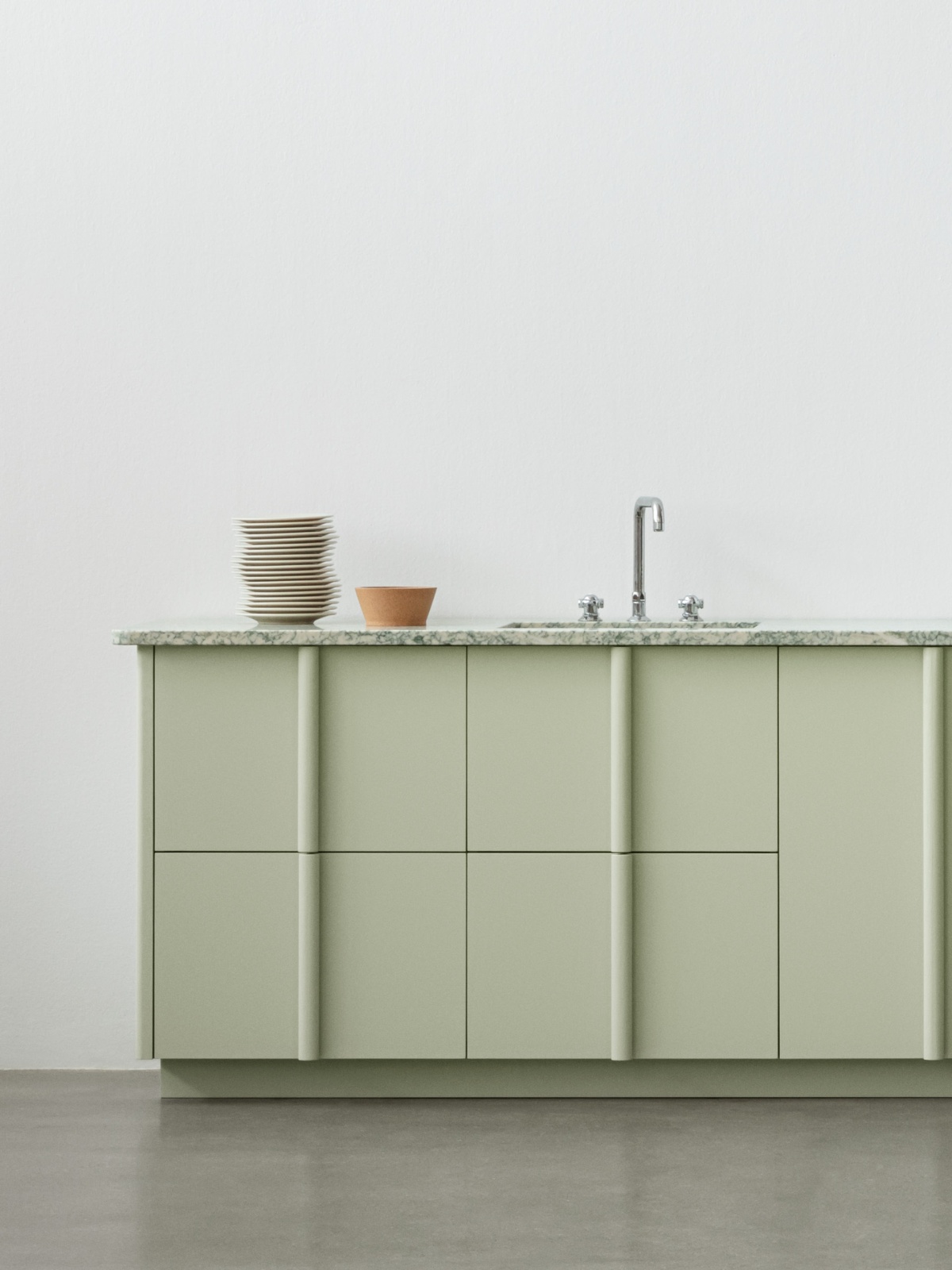 COLUMN Pistachio